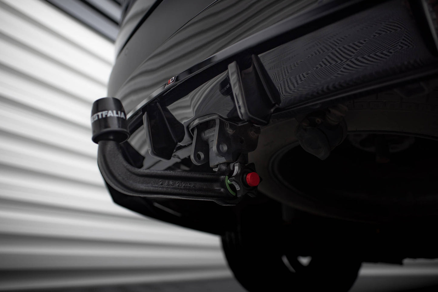 Maxton Mittlerer Diffusor Heck Ansatz DTM Look für Land Rover Discovery HSE Mk5 schwarz Hochglanz