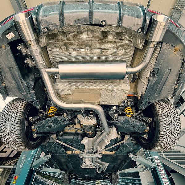 Grail Auspuffanlage BMW M340i/M440i F3x Schwarze Endrohre mit EWG-Steuerung Non-OPF ohne Panoramaschiebedach Montage bei G...