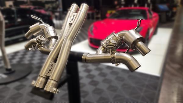 Grail Auspuffanlage Ferrari F12 mit integriertem Katalysator Montage bei Grail