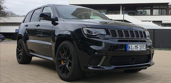 Grail Auspuffanlage Jeep Jeep Grand Cherokee SRT & Trackhawk Montage bei Grail