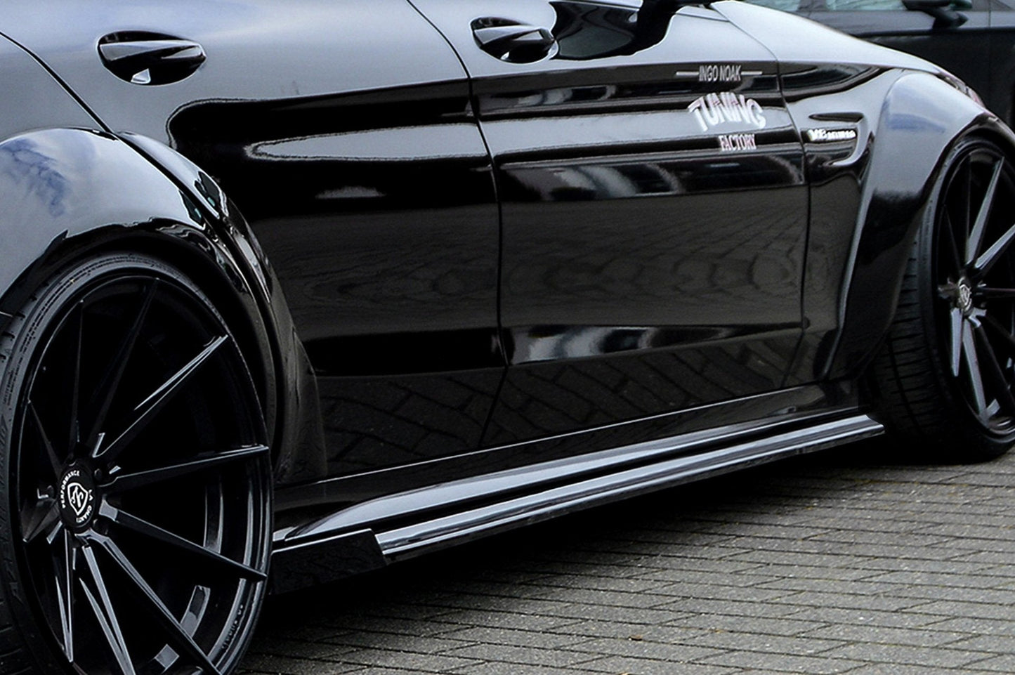 CUP Seitenschweller Wing Mercedes Benz C63 AMG, W205 Ab Bj.: 2015- Schwarz Matt