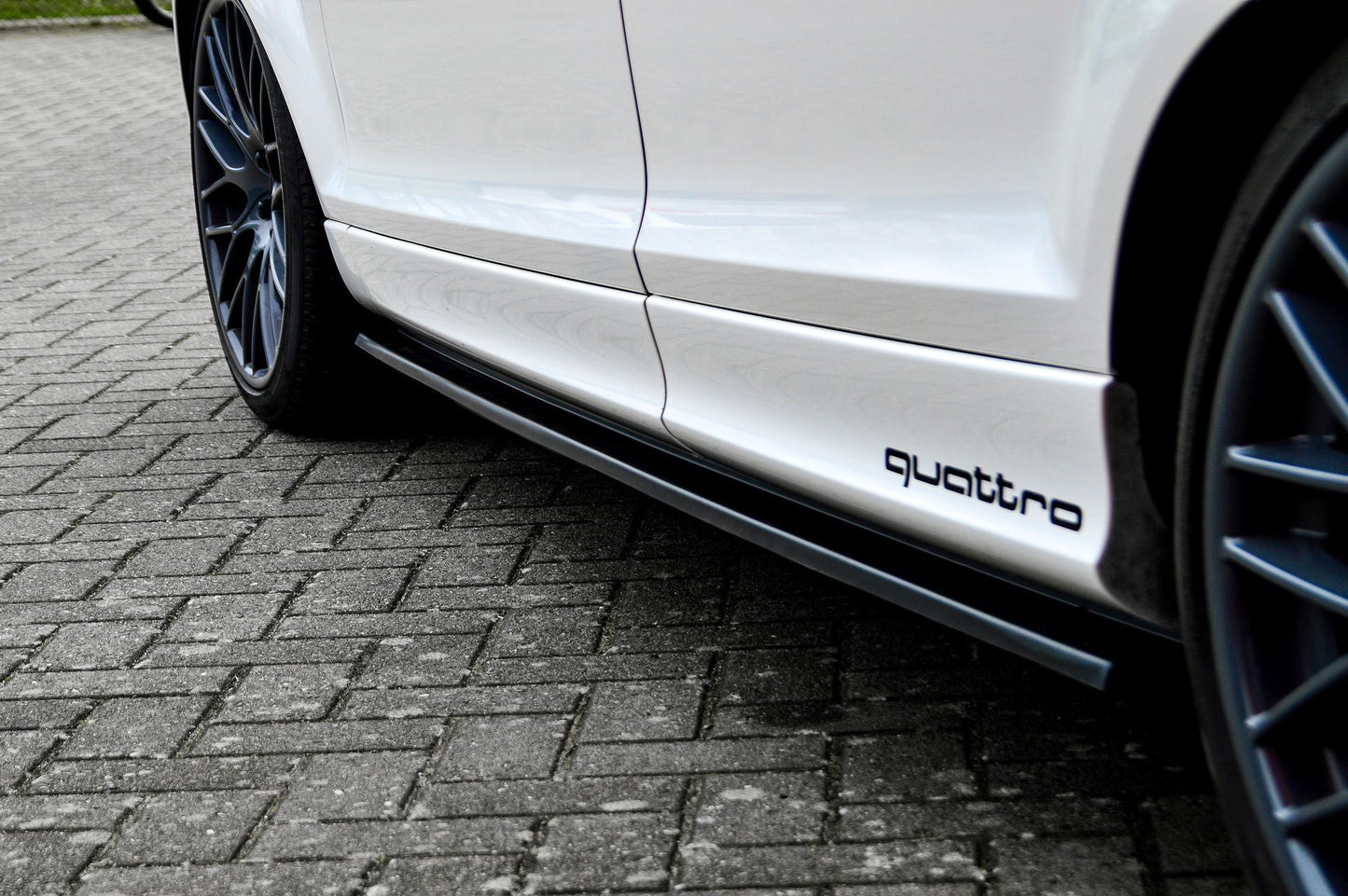CUP Seitenschweller Audi Q7 4L Bj.: 2009-2015 Schwarz Glanz
