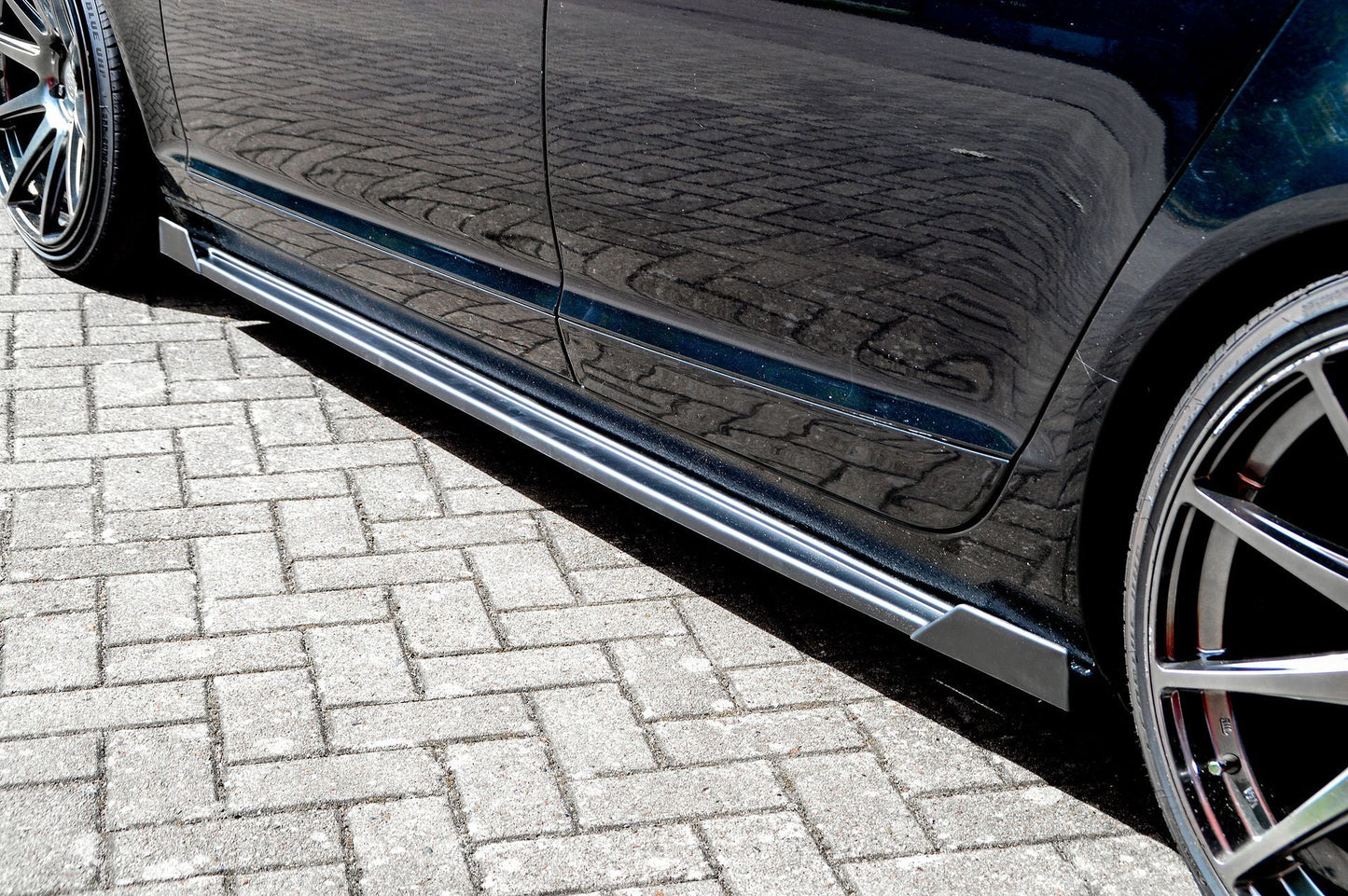 Seitenschwellersatz mit Wing Audi A6 4F Bj.: 2004-2008 Schwarz Glanz