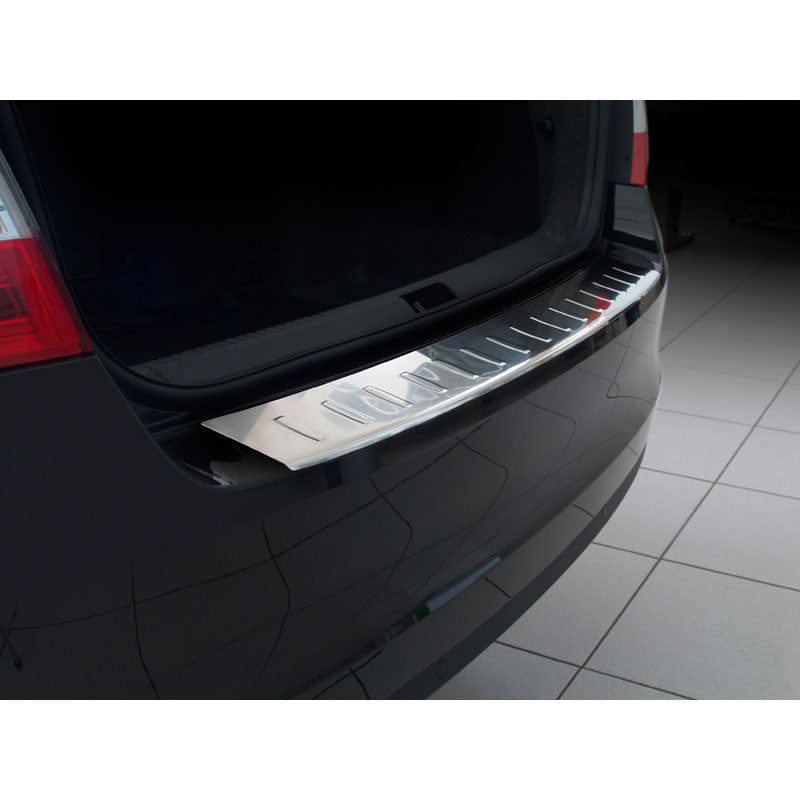 Edelstahl Heckstoßstangenschutz passend für Skoda Octavia III Limousine 2013- 'Ribs'