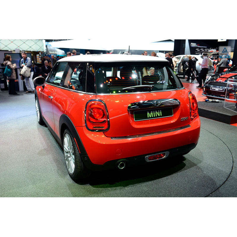 Edelstahl Heckstoßstangenschutz 'Deluxe' passend für Mini One/Cooper F56 3-türer 3/2014- Schwarz/Rot-Schwarz Karbon