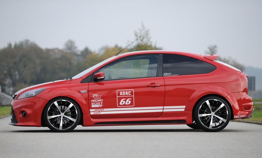 Ford Focus 2 Rieger Spoilerstoßstange ABS,
inkl. Alugitter, Montagezubehör, ABE