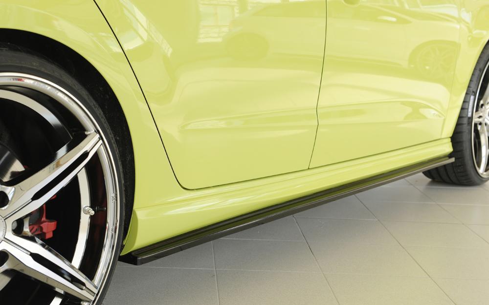 Audi A3 (8V) Rieger Seitenschwelleransatz für S-Line-Schweller / S3-Schweller rechts, für orig. Seitenschweller, ABS, schwarz glänzend, für Fzg. mit S-Line Exterieur,
inkl. Montagezubehör, Gutachten