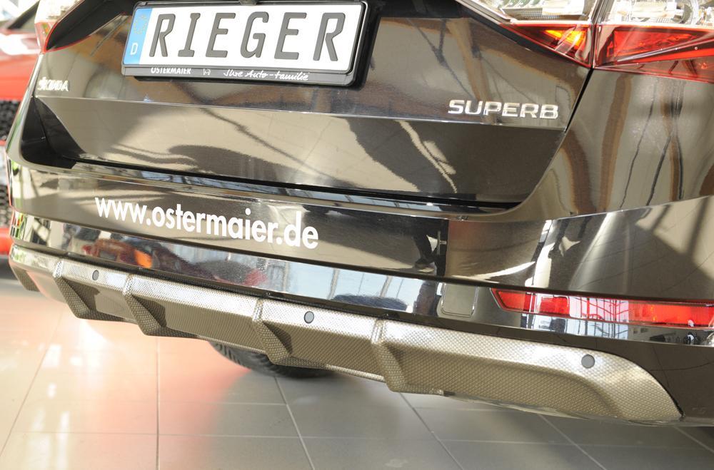 Skoda Superb III (3T/3V) Rieger Heckeinsatz ohne Aussparung für Endrohrblenden ABS, Carbon-Look, für Fzg. mit Einparkhilfe (PDC),
inkl. Montagezubehör, Gutachten
