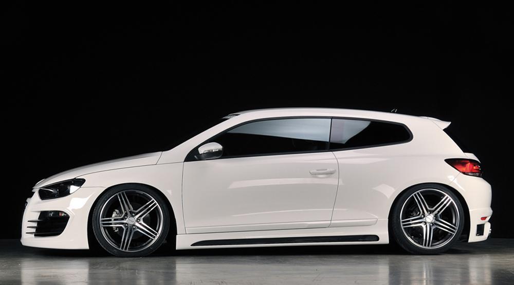 VW Scirocco 3 (13) Rieger Seitenschweller rechts, mit Schacht, mit Ausschnitt, ABS, Carbon-Look,
inkl. Montagezubehör, Alugitter, Gutachten