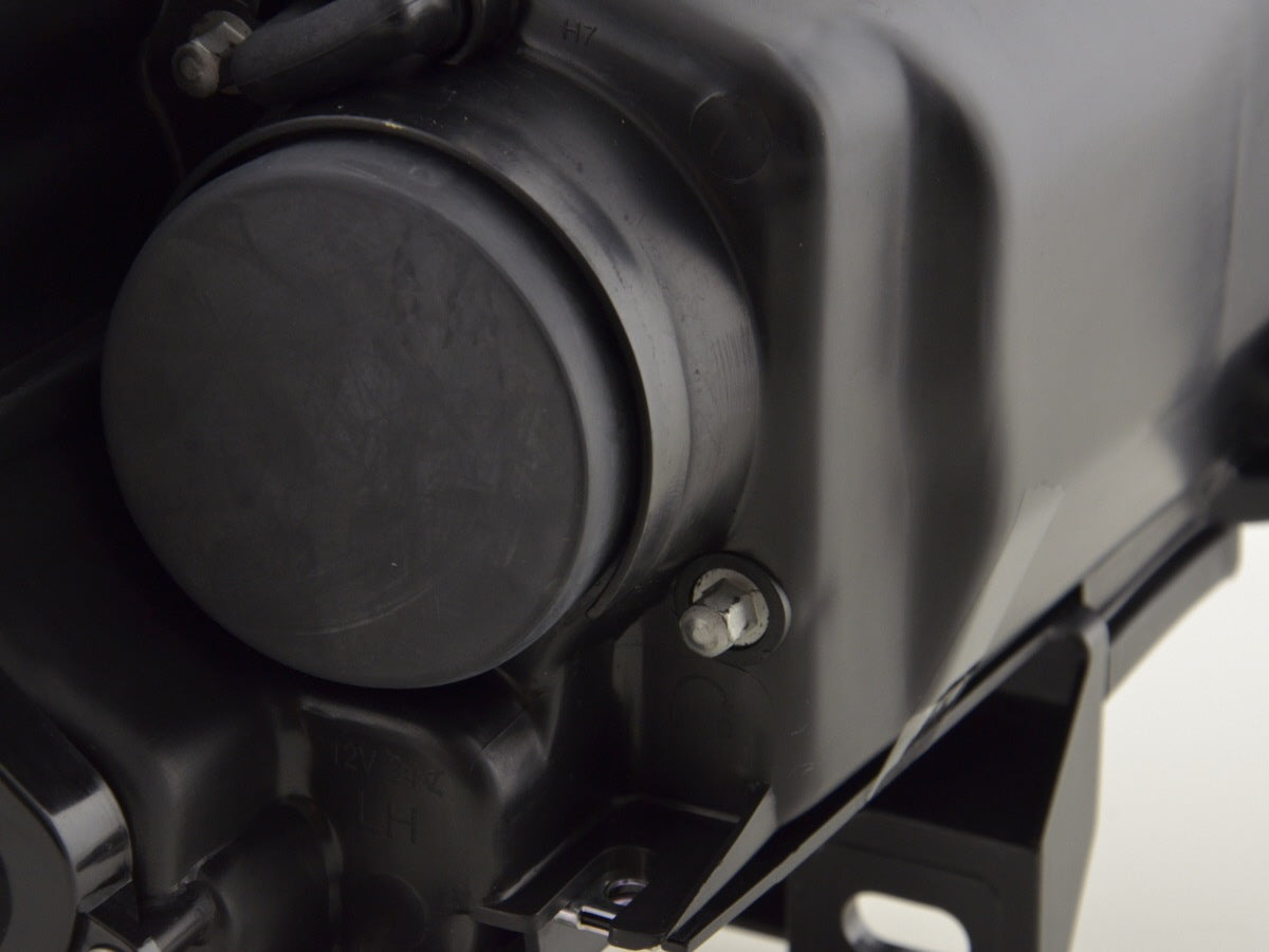 Scheinwerfer Set gebraucht Xenon Angel Eyes LED BMW 5er E60/E61 Bj. 05-08 chrom für Rechtslenker