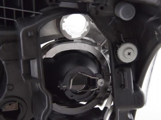 Verschleißteile Scheinwerfer rechts Toyota Avensis (Typ T25) Bj. 03-06