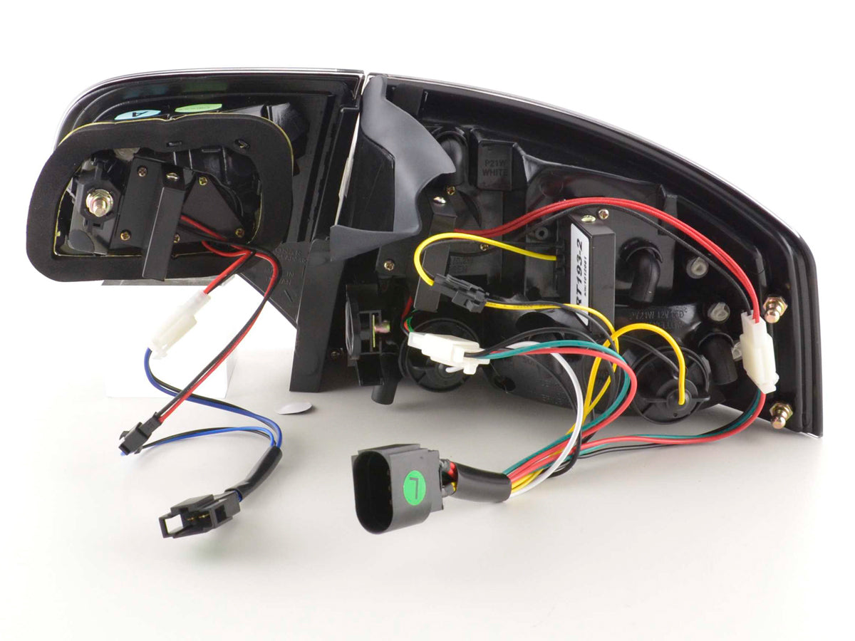 LED Rückleuchten Set Audi A4 Limousine Typ 8E Bj. 04-07 chrom