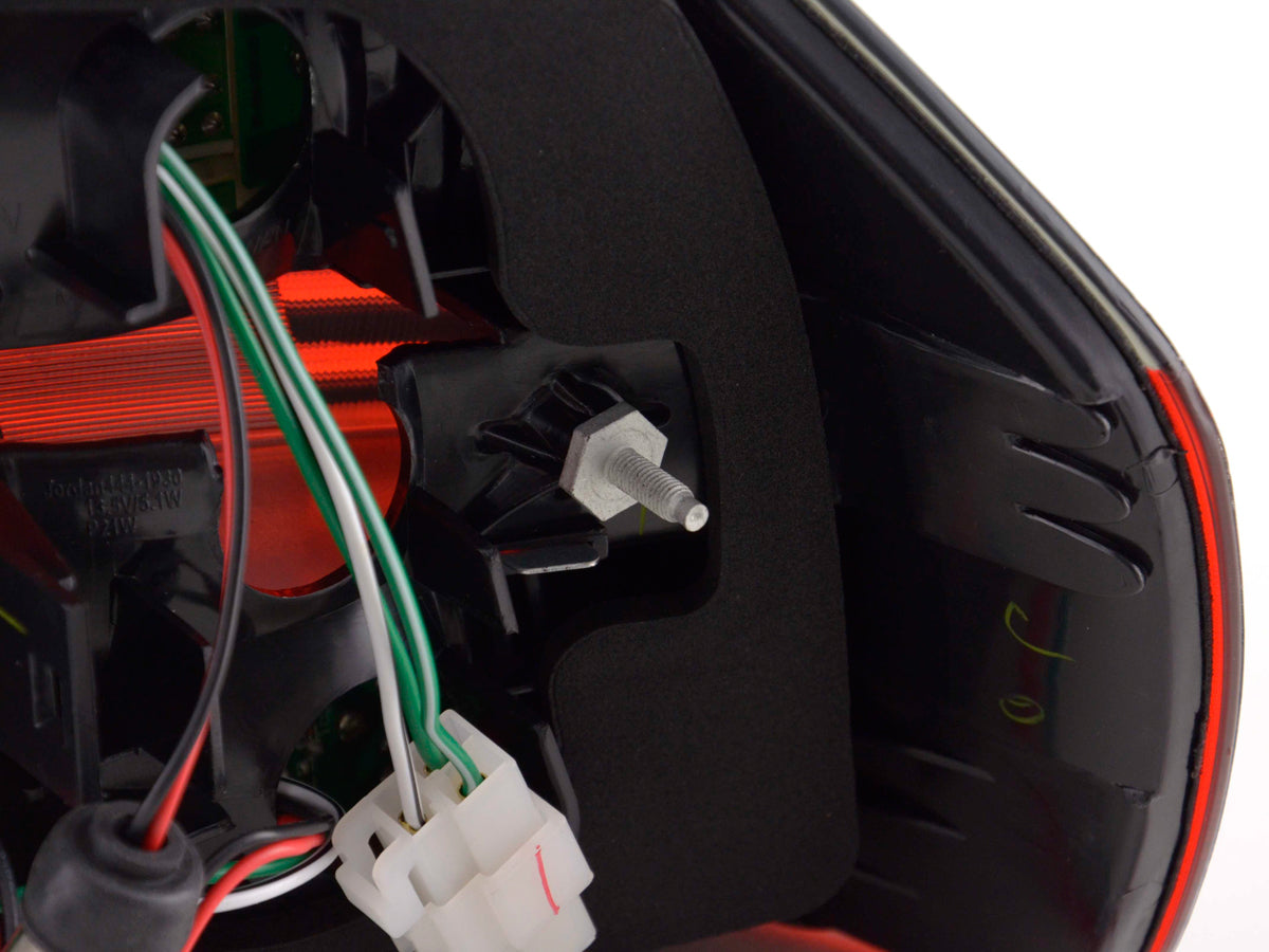 LED Rückleuchten Set BMW 3er Limousine Typ E90 Bj. 05-08 schwarz/rot