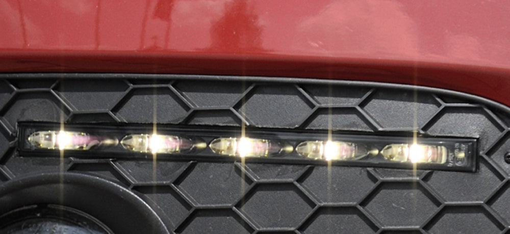 Audi A4 (8H) LED Tagfahrleuchtensatz Slim-Line  dunkel  mit Steuergerät incl. Kabelbaum für Spoilerstoßstange