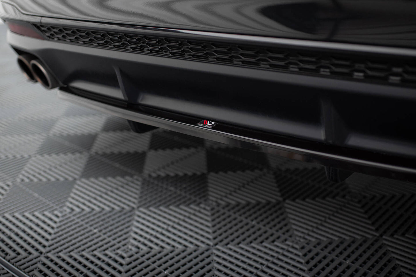 Maxton Mittlerer Diffusor Heck Ansatz DTM Look für Audi S4 B9 Facelift schwarz Hochglanz
