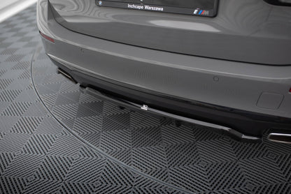 Maxton Mittlerer Diffusor Heck Ansatz DTM Look für BMW 5er G30 / G31 Facelift schwarz Hochglanz
