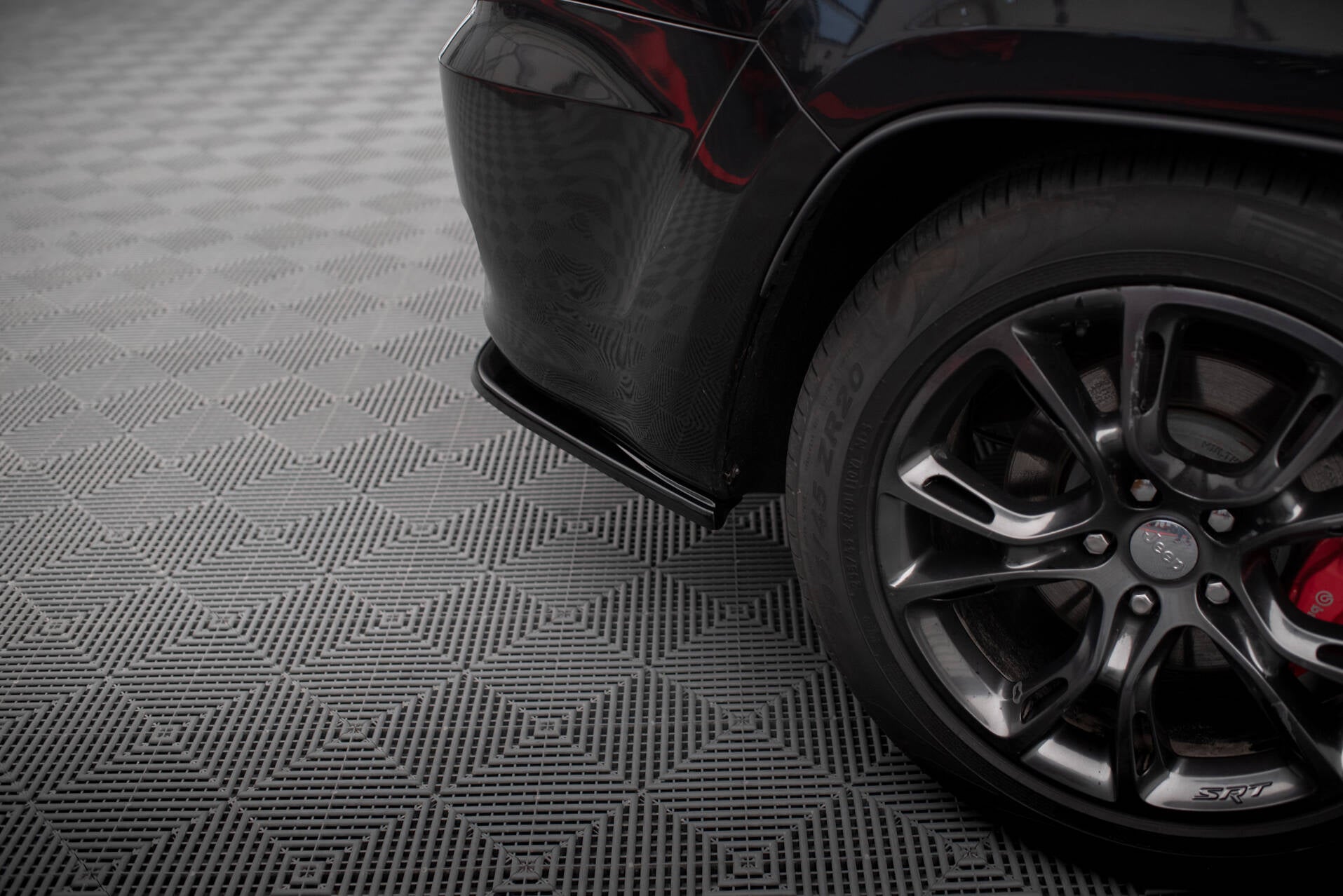 Maxton Heck Ansatz Flaps Diffusor für Jeep Grand Cherokee SRT WK2 Facelift schwarz Hochglanz