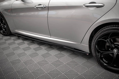 Maxton Seitenschweller Ansatz für Alfa Romeo Giulia Sport schwarz Hochglanz