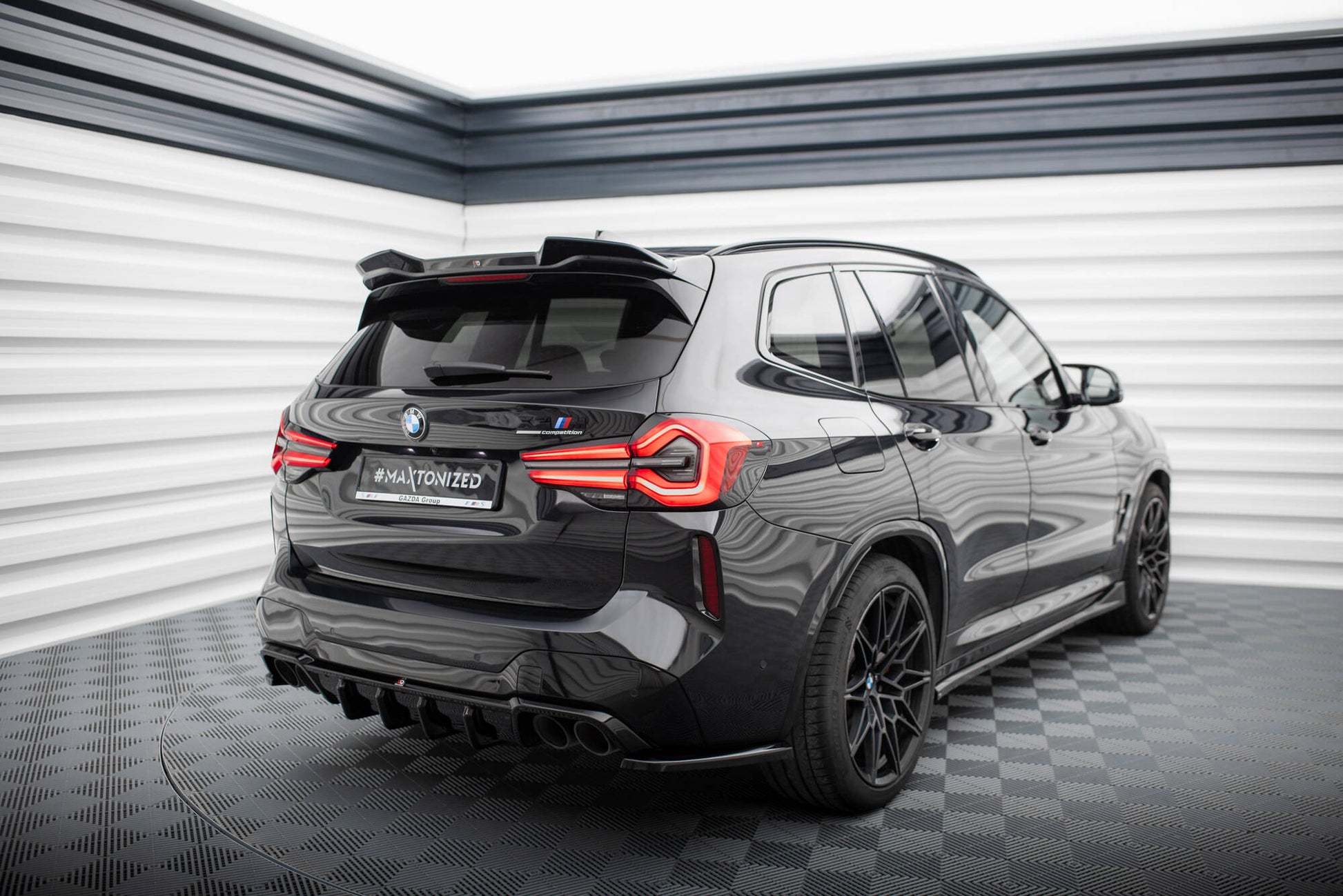 Maxton Spoiler CAP für 3D BMW X3 M F97 Facelift schwarz Hochglanz
