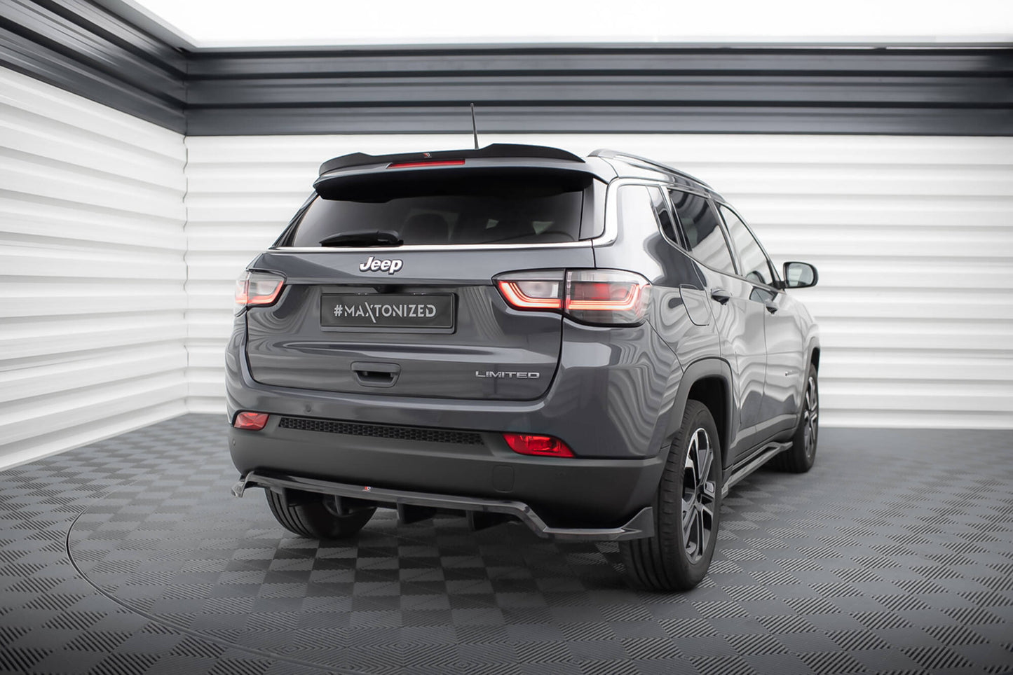 Maxton Spoiler CAP für Jeep Compass Limited Mk2 Facelift schwarz Hochglanz