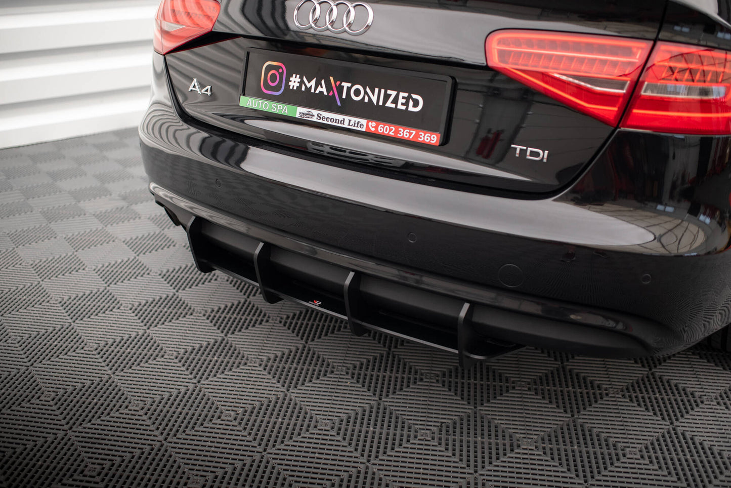 Maxton Street Pro Heckschürze für Audi A4 B8 Facelift