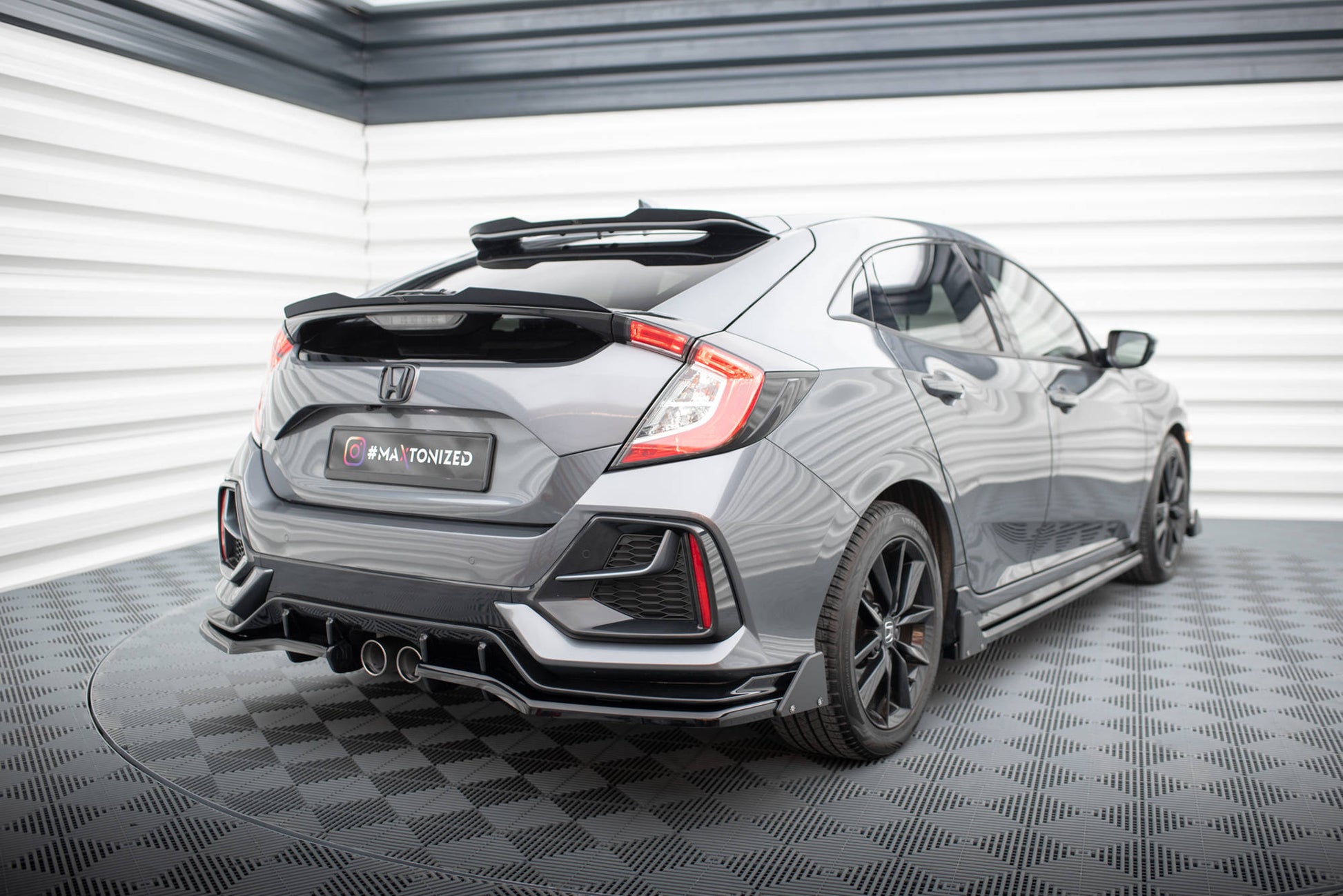 Maxton Niedriger Spoiler CAP für Honda Civic Sport Mk 10 schwarz Hochglanz