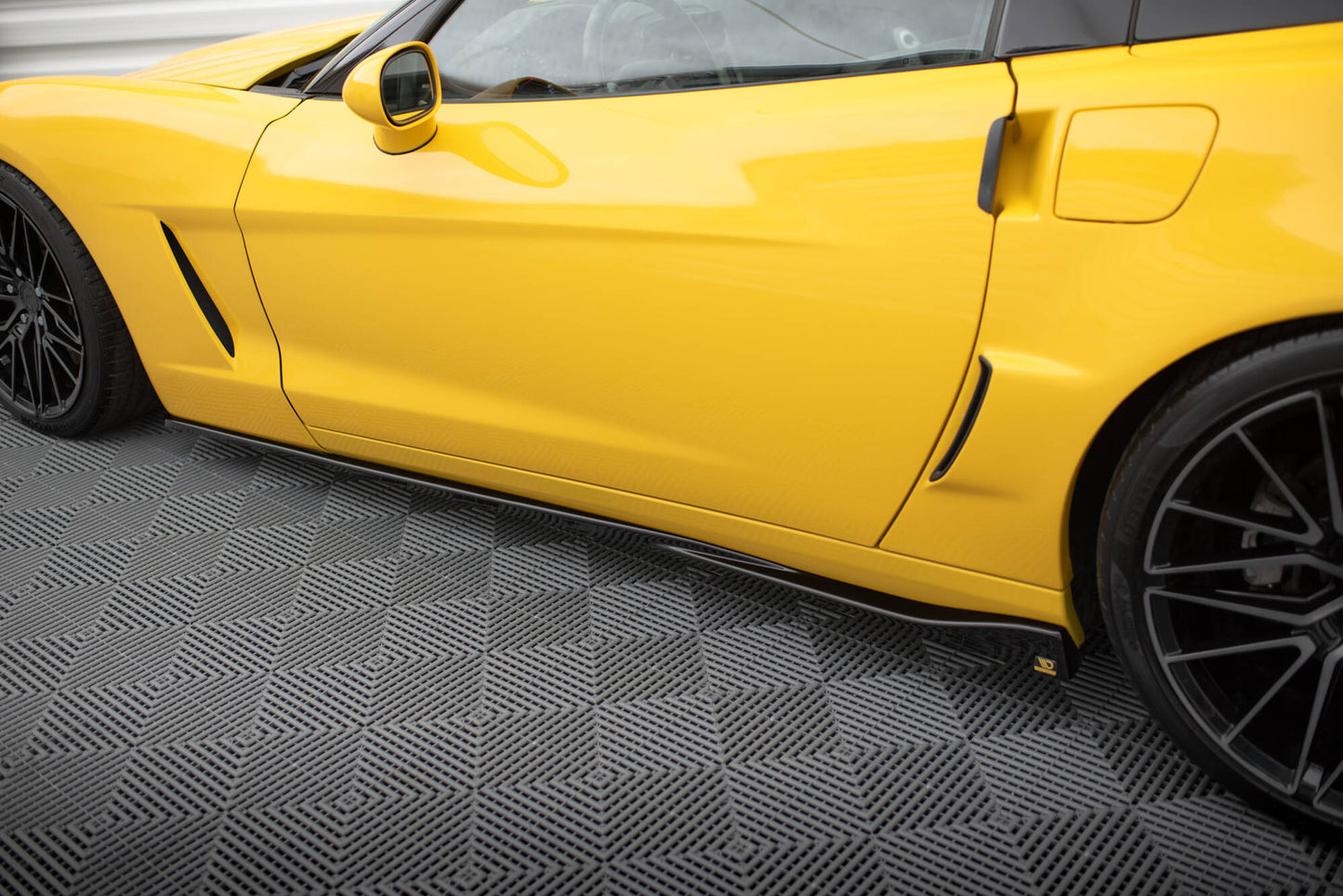 Maxton Seitenschweller Ansatz für Chevrolet Corvette C6 schwarz Hochglanz