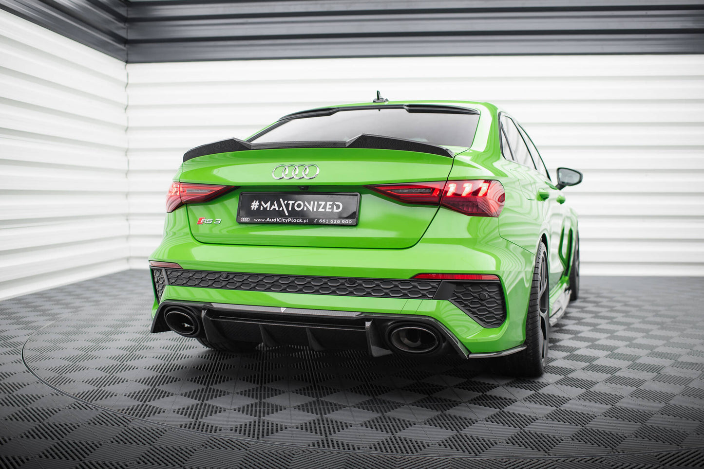 Maxton Carbon Fiber Diffusor Heck Ansatz für Audi RS3 8Y