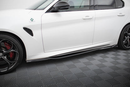 Maxton Seitenschweller Ansatz für Alfa Romeo Giulia Quadrifoglio schwarz Hochglanz