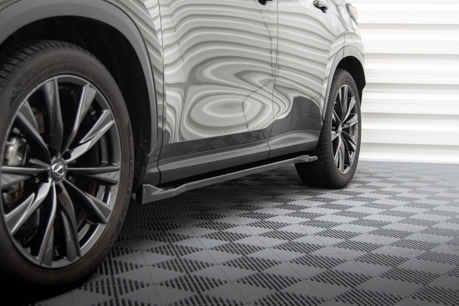 Maxton Seitenschweller Ansatz für Lexus NX F-Sport Mk2 schwarz Hochglanz