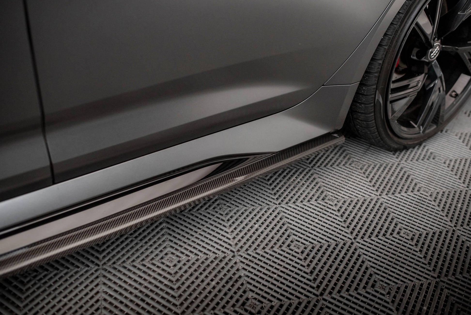 Maxton Carbon Fiber Seitenschweller Audi RS6 C8 / RS7 C8