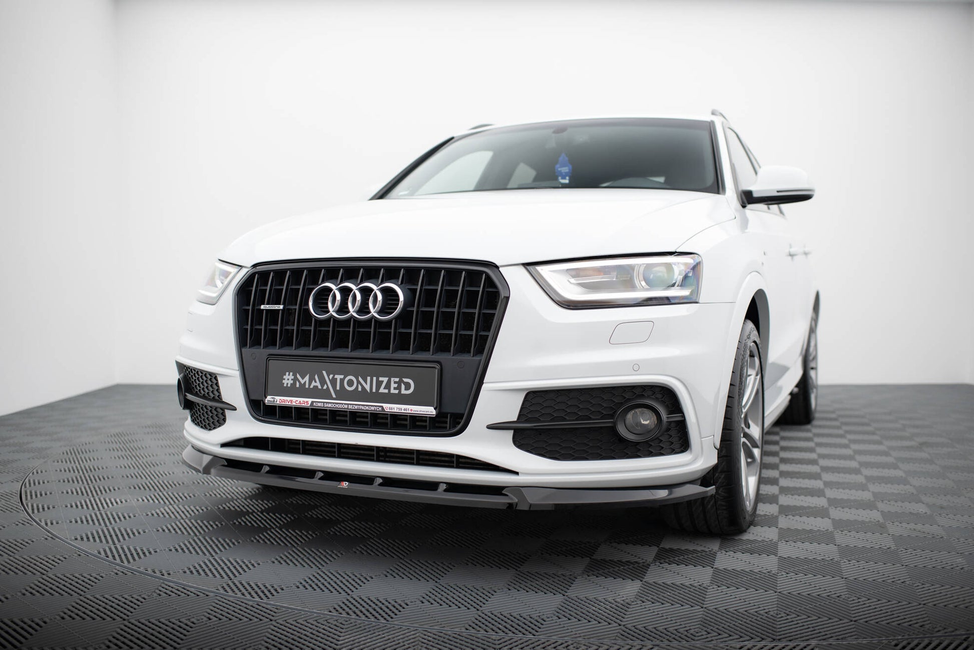 Maxton Front Ansatz V.1 für Audi Q3 S-line 8U schwarz Hochglanz