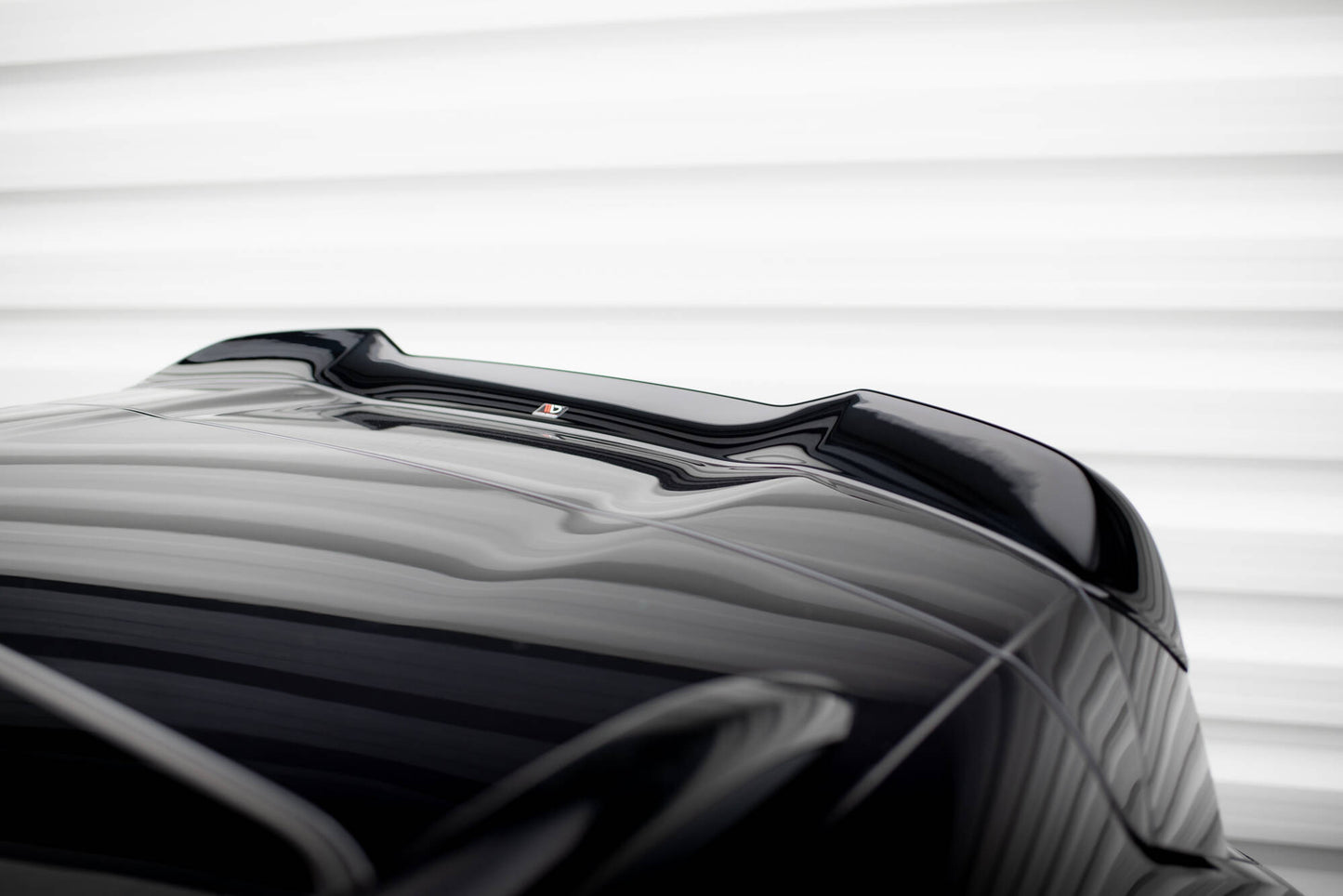 Maxton Spoiler CAP für 3D Porsche Cayenne Mk2 Facelift schwarz Hochglanz