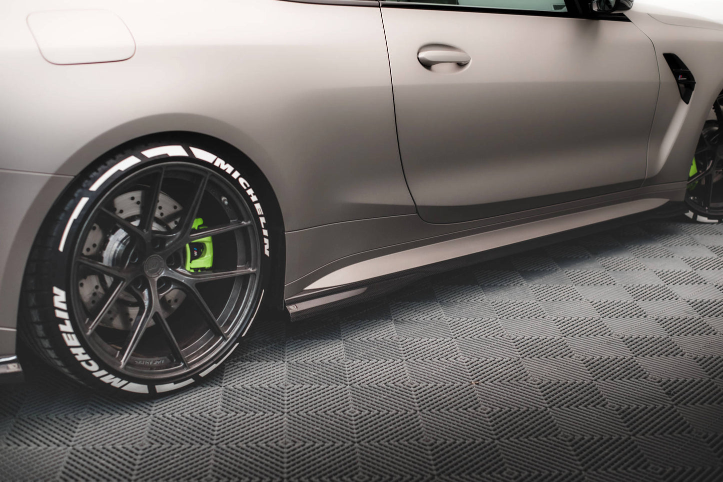 Maxton Set of Carbon Fiber Splitters BMW M4 G82 schwarz matt