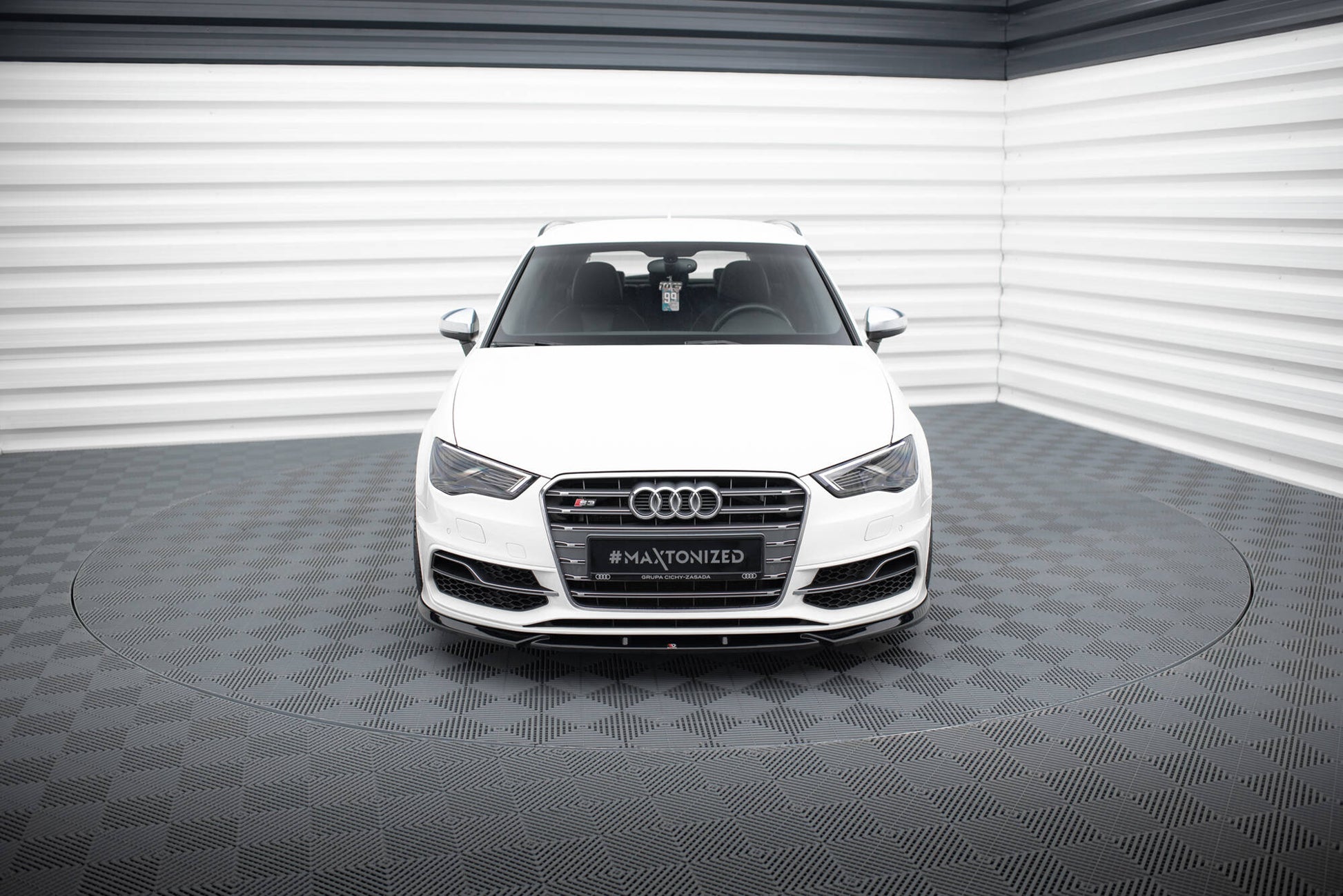 Maxton Front Ansatz V.2 für Audi S3 / A3 S-Line Sportback / Hatchback 8V schwarz Hochglanz
