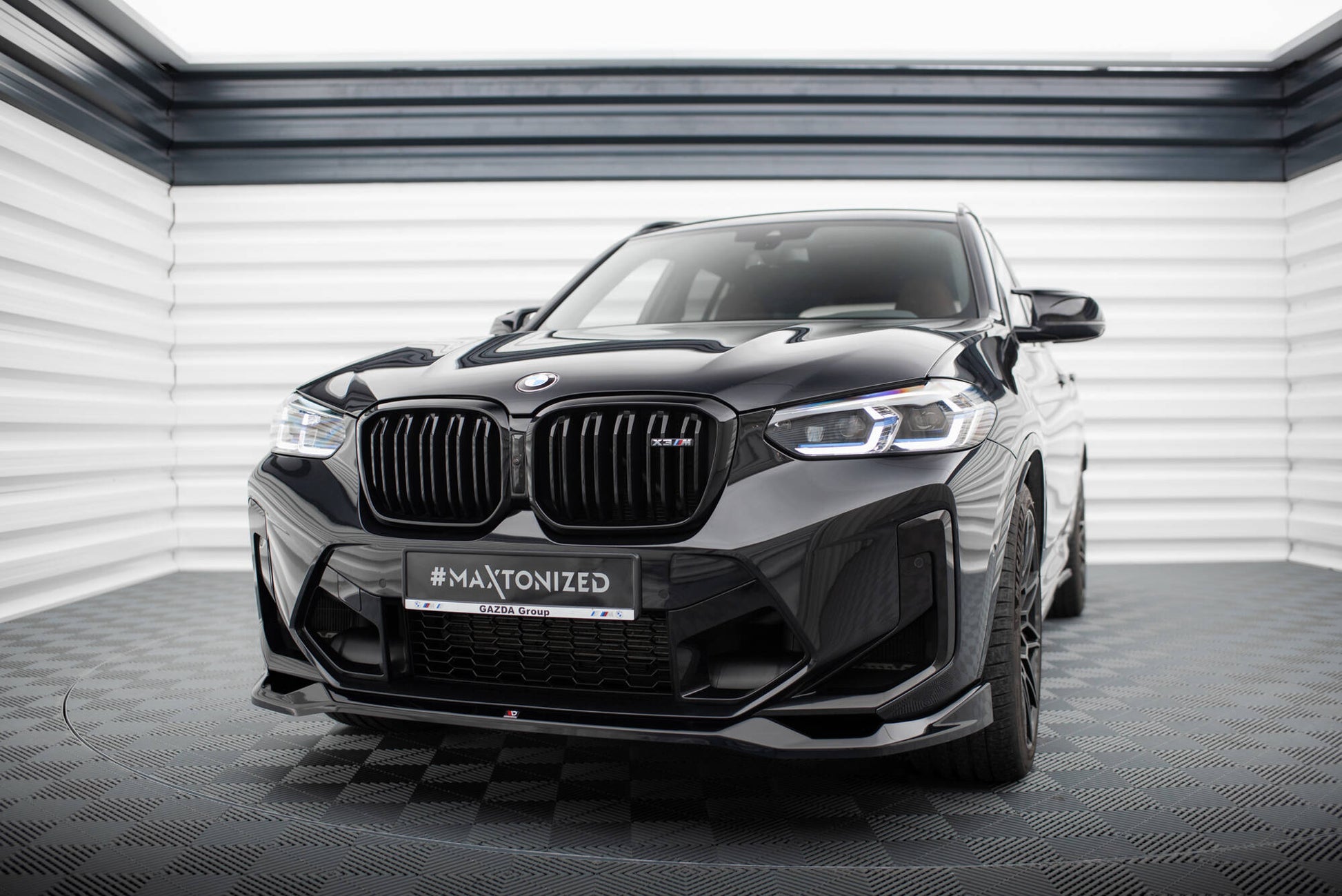 Maxton Front Ansatz V.2 für BMW X3 M F97 Facelift schwarz Hochglanz