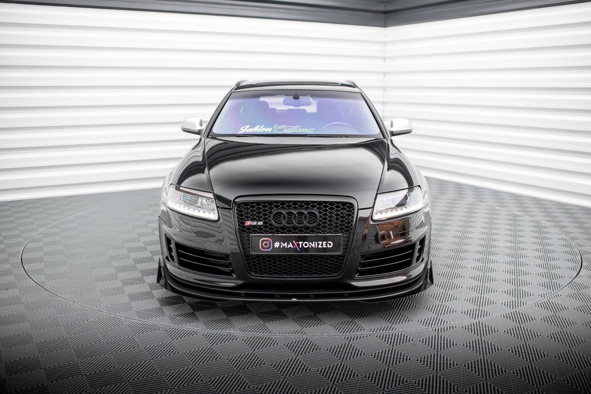 Maxton Street Pro Front Ansatz für +Flaps für + Flaps Audi RS6 Avant C6 schwarz Hochglanz