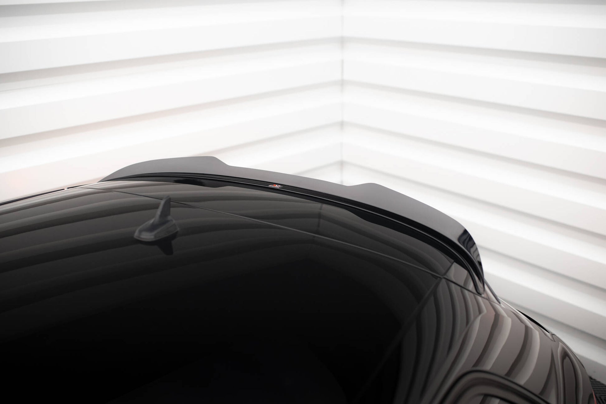 Maxton Spoiler CAP für Audi A3 Sportback 8V Facelift schwarz Hochglanz