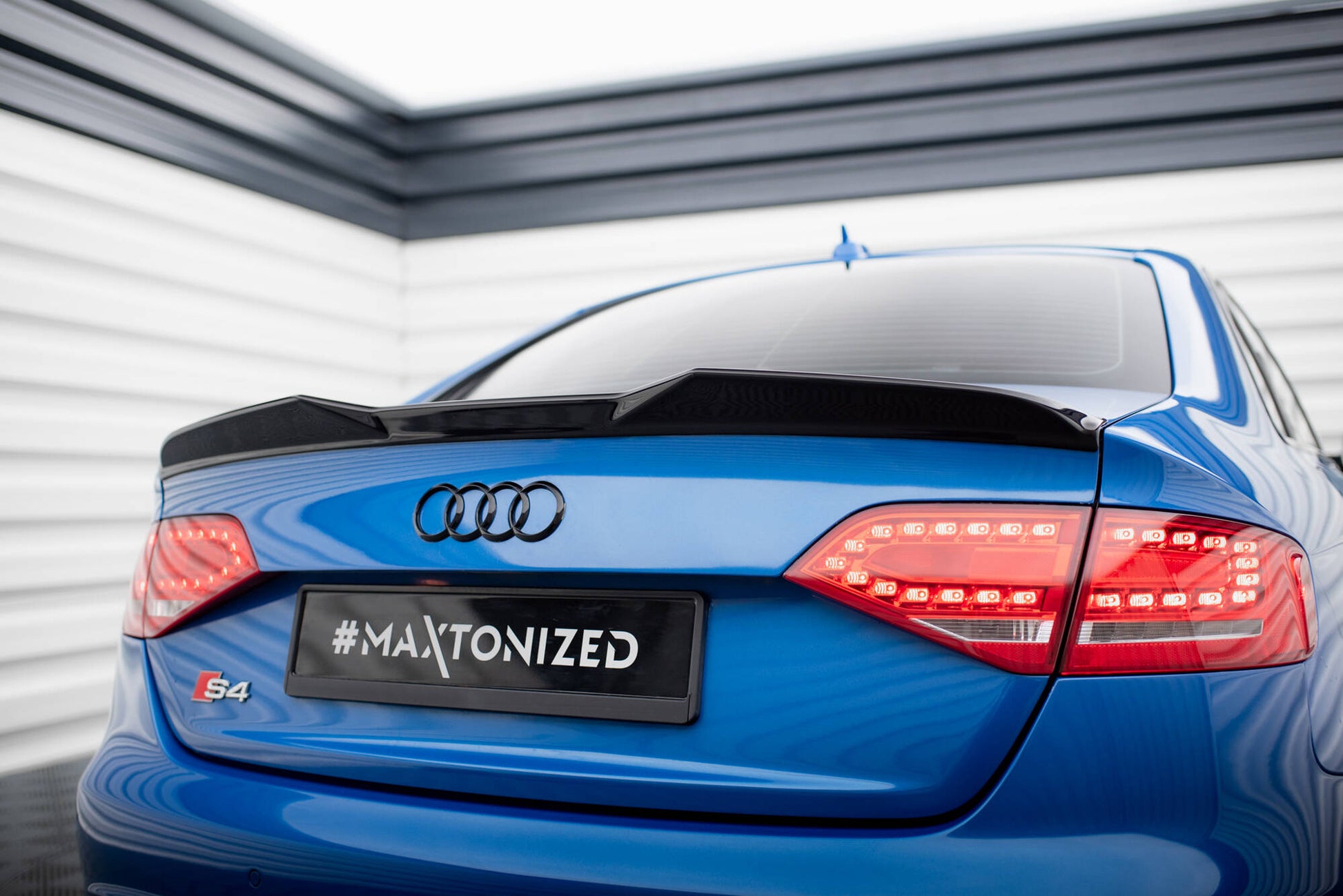 Maxton Spoiler CAP für 3D Audi S4 Limousine B8 schwarz Hochglanz