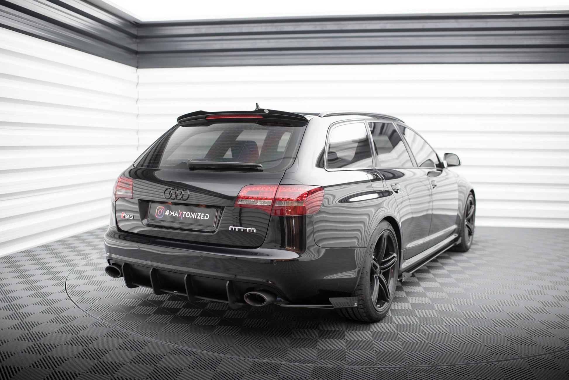 Maxton Street Pro Heck Ansatz Flaps Diffusor +Flaps für Audi RS6 Avant C6 schwarz Hochglanz