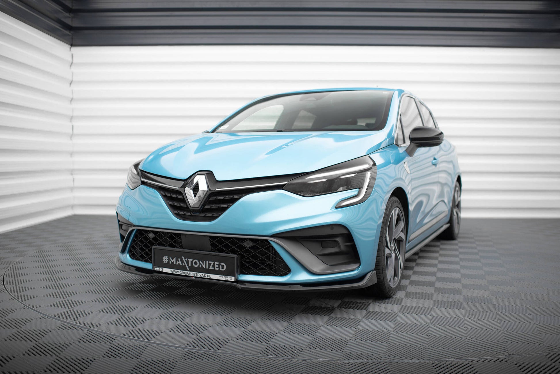 Maxton Front Ansatz V.1 für Renault Clio R.S. Line Mk5 schwarz Hochglanz