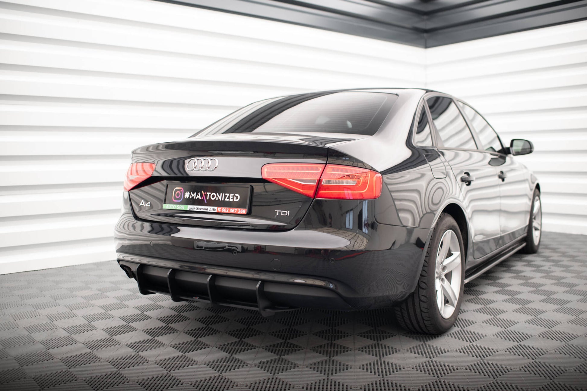 Maxton Street Pro Heckschürze für Audi A4 B8 Facelift