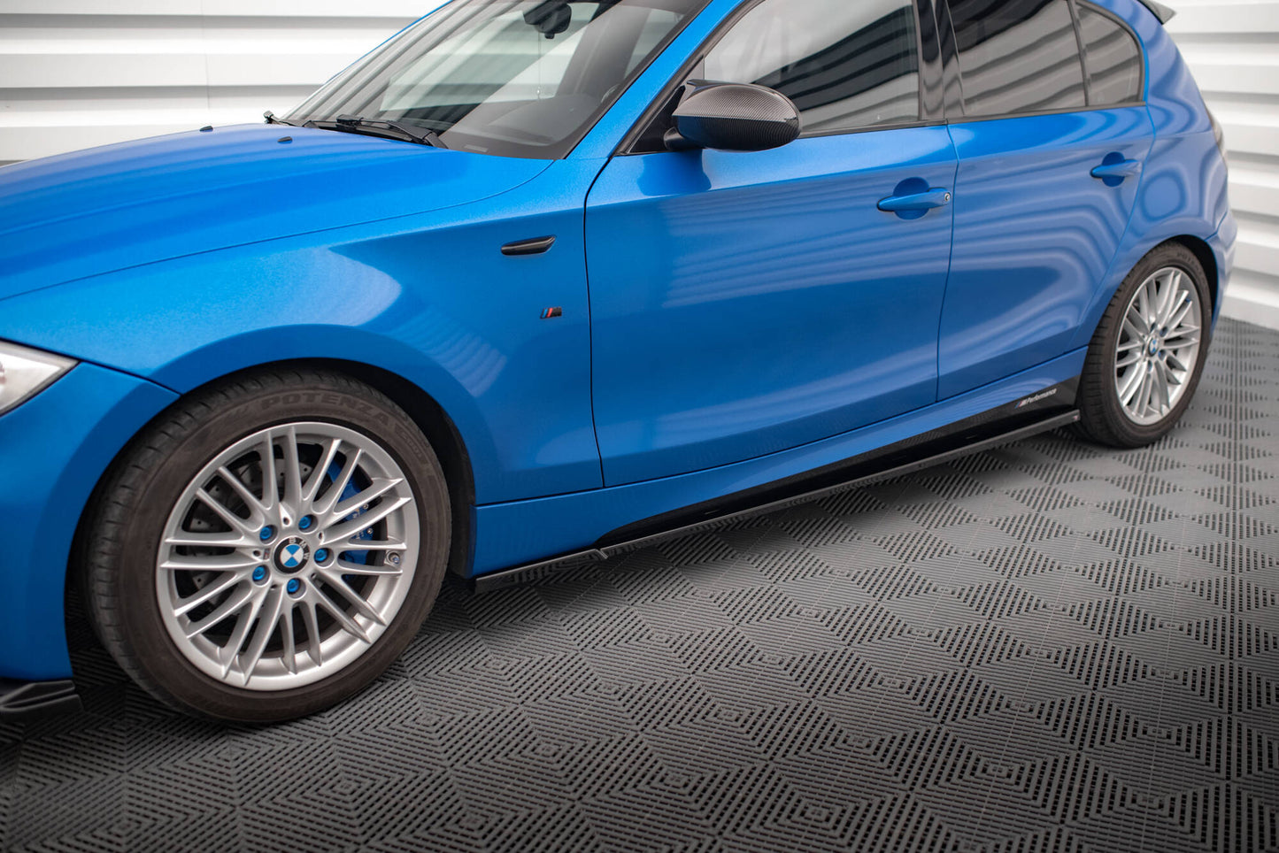 Maxton Seitenschweller Ansatz für BMW 1er M-Paket E87 Facelift schwarz Hochglanz