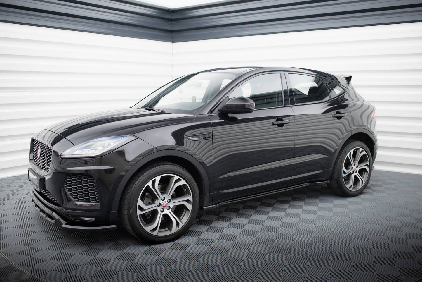 Maxton Seitenschweller Ansatz für Jaguar E-Pace R-Dynamic Mk1 schwarz Hochglanz