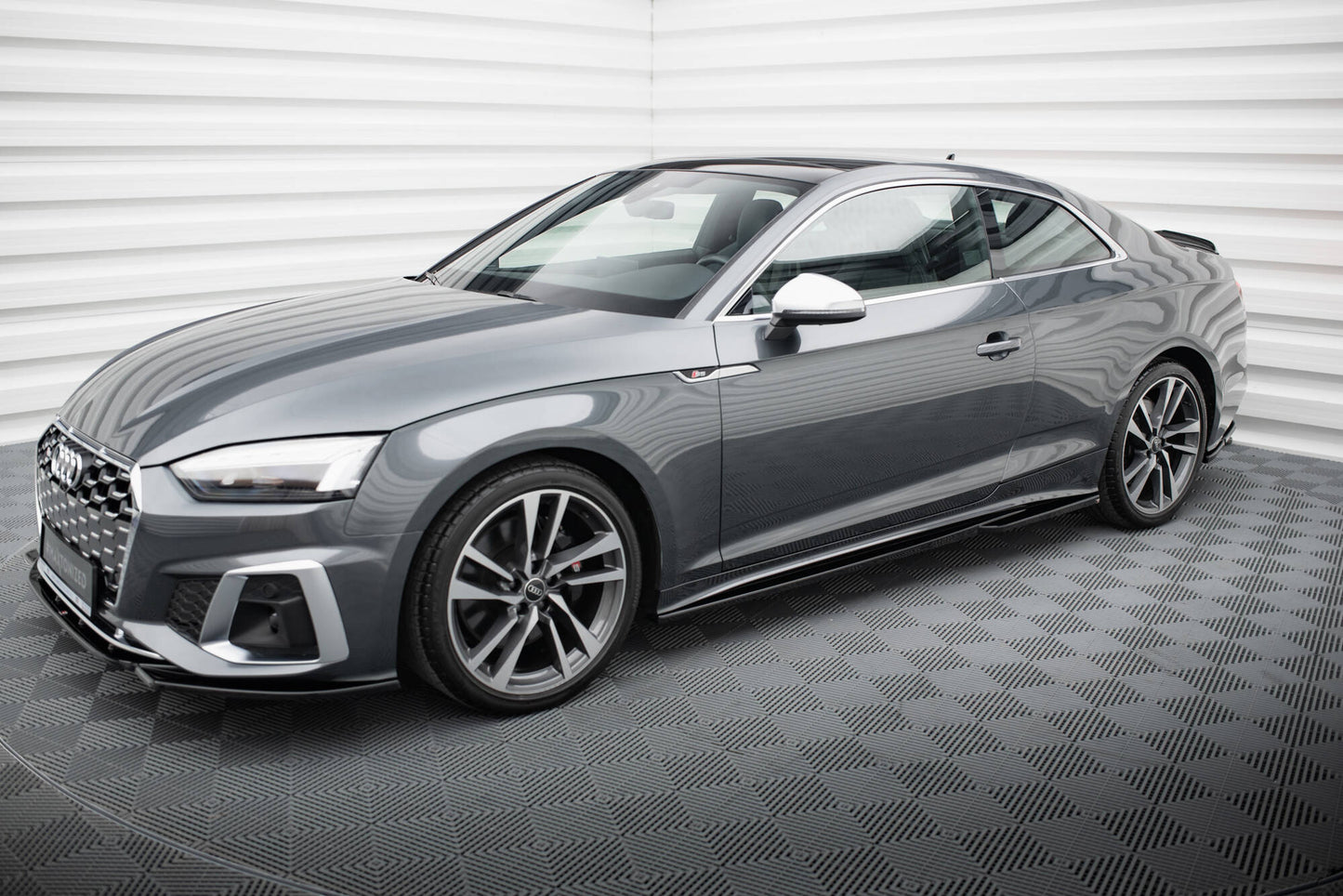 Maxton Seitenschweller Ansatz für Audi S5 Coupe / A5 S-Line Coupe F5 Facelift schwarz Hochglanz
