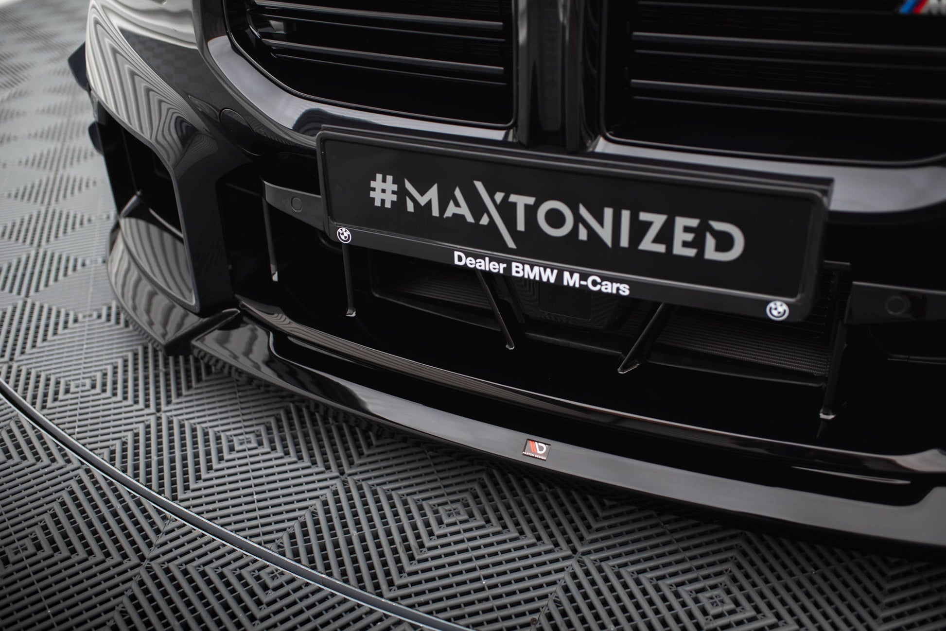 Maxton Front Ansatz V.5 für BMW M2 G87 schwarz Hochglanz
