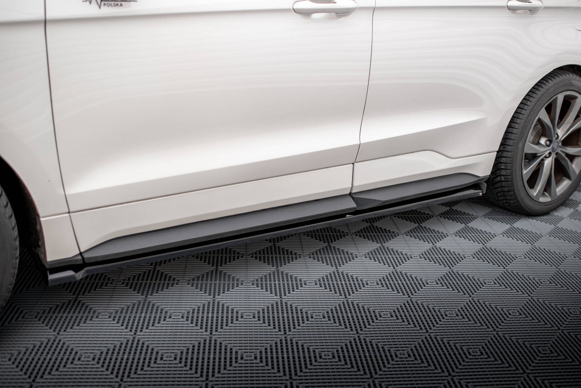 Maxton Seitenschweller Ansatz für Ford Edge Sport Mk2 schwarz Hochglanz