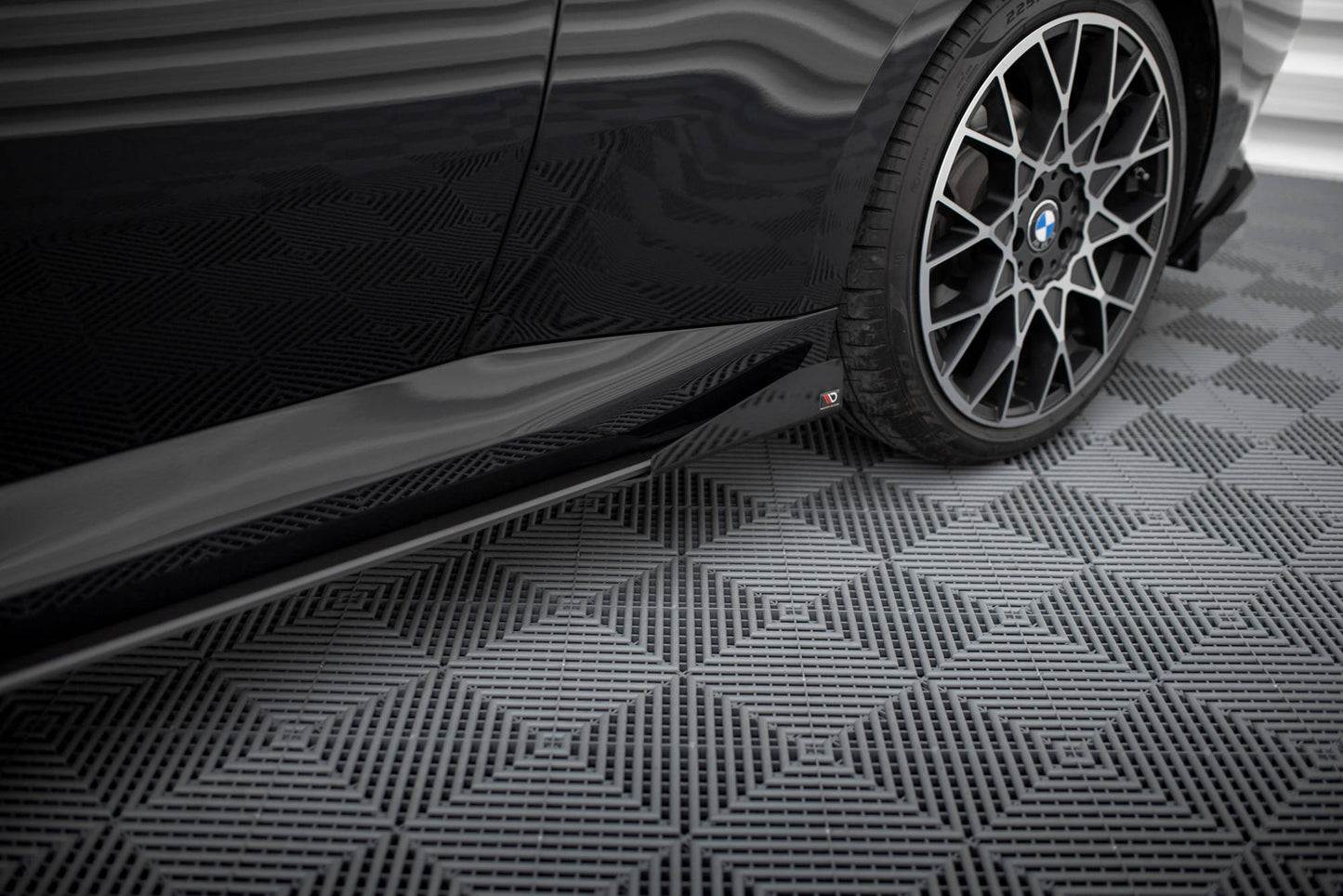 Maxton Side Flaps BMW 2 Coupe G42 schwarz Hochglanz