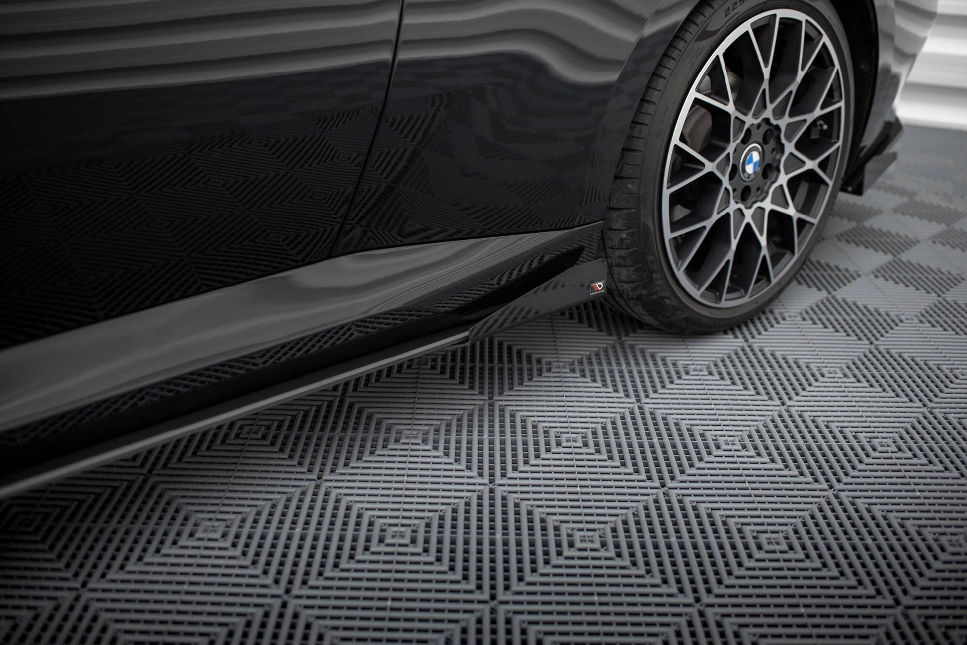 Maxton Side Flaps BMW 2 Coupe G42 schwarz Hochglanz