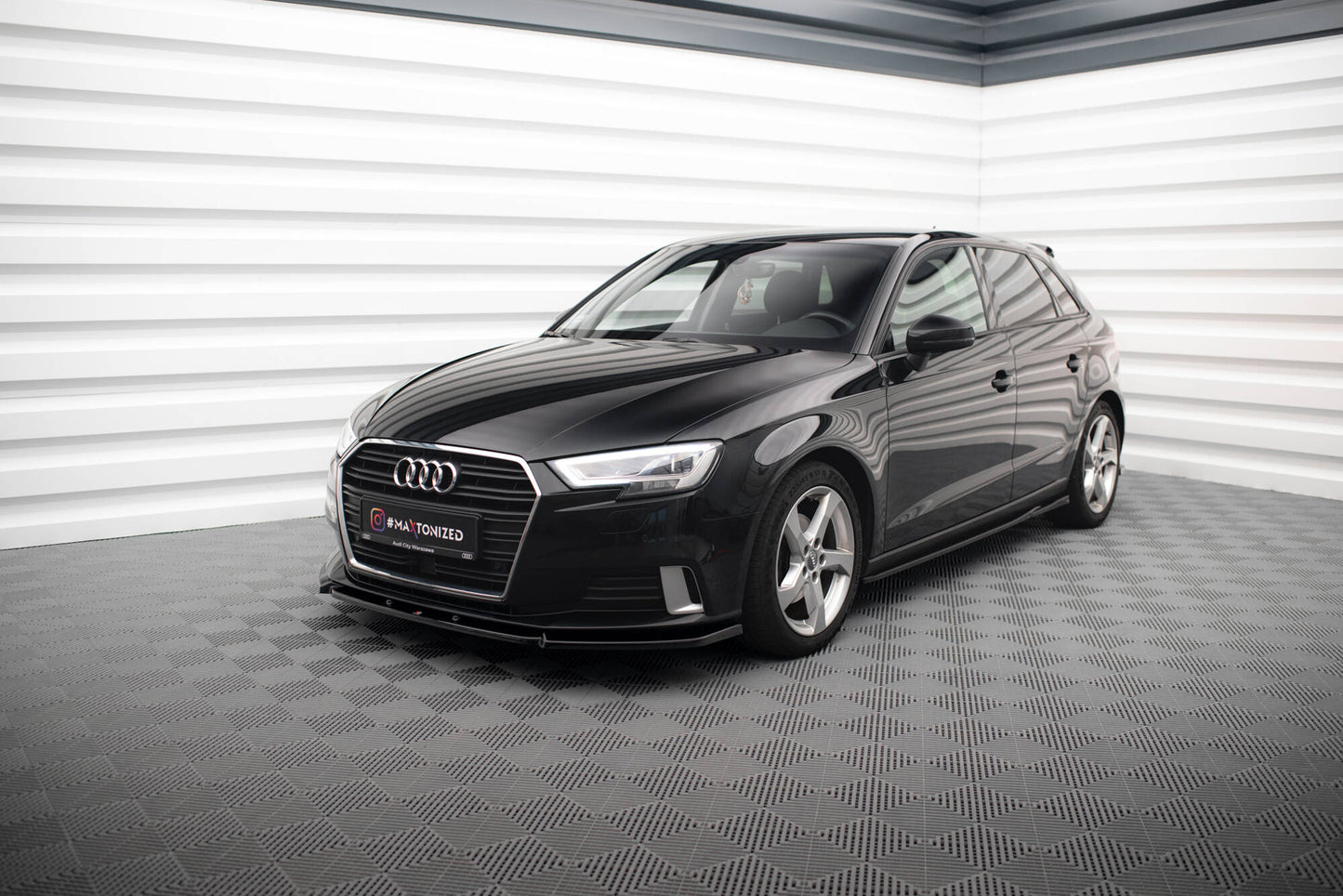 Maxton Seitenschweller Ansatz für Audi A3 Sportback 8V Facelift schwarz Hochglanz